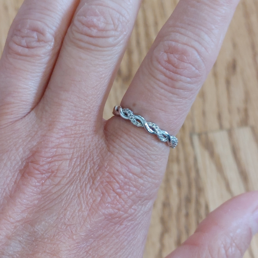 Sz 7 Silver Ring